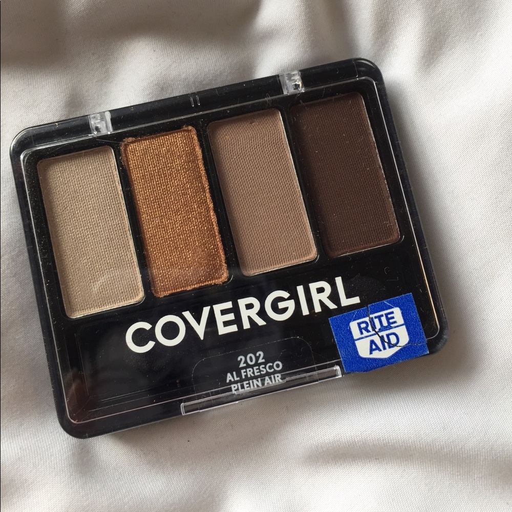 💄 4 for $15 💄 NWT Covergirl Eye Enhancer Quad